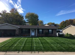 4 Wood Ct, Saint Peters, MO 63376