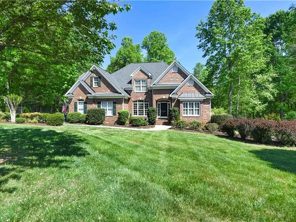 6810 Buckley Dr, Summerfield, NC 27358