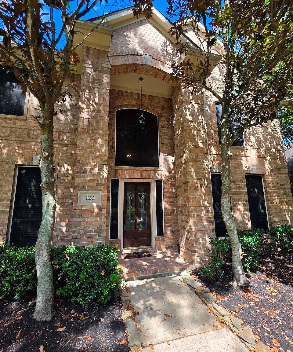 4 bed, 3.5 bath, 3147 sqft, $3,750 — Photo 2
