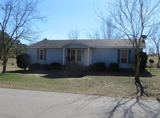 1027 Redhill Rd, Lawrenceburg, TN 38464