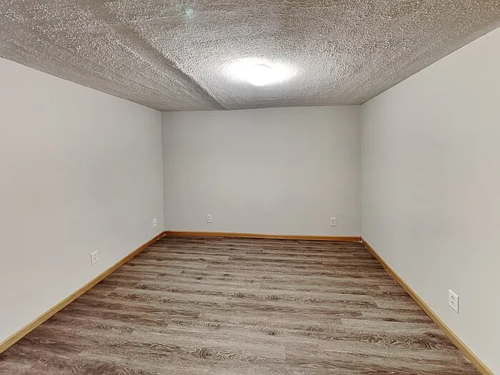 1218 Skillman Ave E — Photo 27
