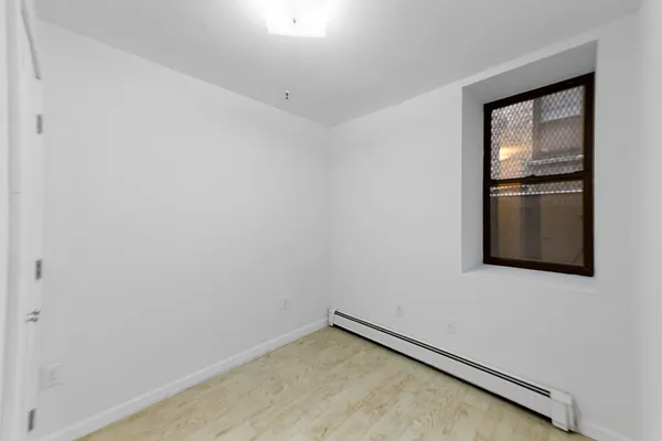 Rented by REAL New York | media 30