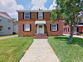 1259-61 Belmont Ter