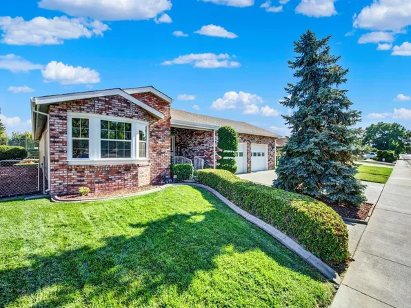 586 Yellowstone Drive, Vacaville, CA 95687