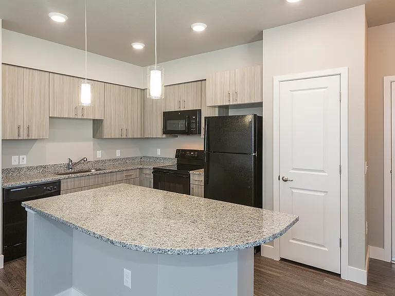 The Overlook at Interquest Apartments — Photo 30