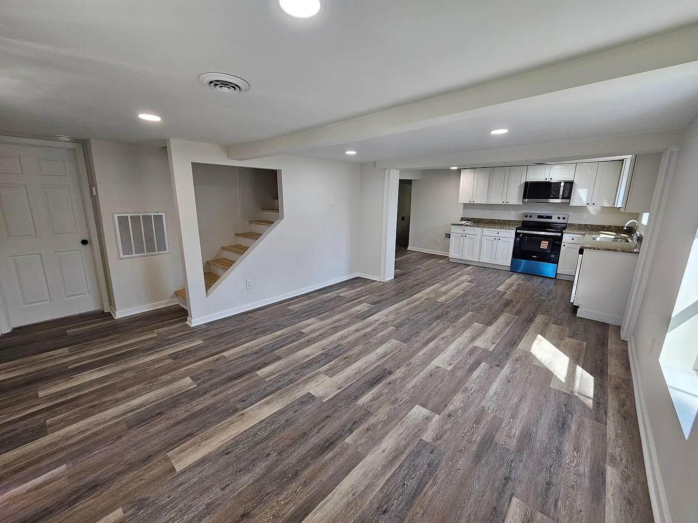 3-Bedroom 2 Bath, 2-story home ready for you to call home with move in special pricing! — Photo 1
