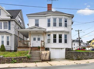 16 Berkeley St, Lawrence, MA 01841