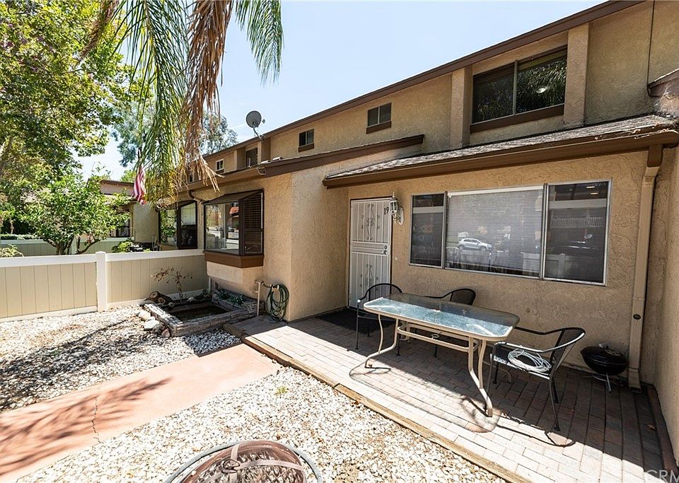 750 E 5th St Azusa CA | Zillow