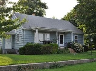 48 Bolton Rd, Dartmouth, MA 02748