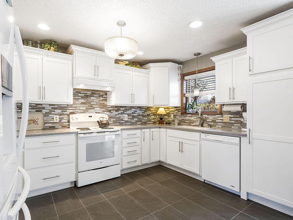 12313 W State Highway 174, Republic, MO 65738 Zillow