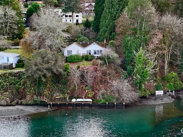 5815 Rose Loop NE, Bainbridge Island, WA 98110