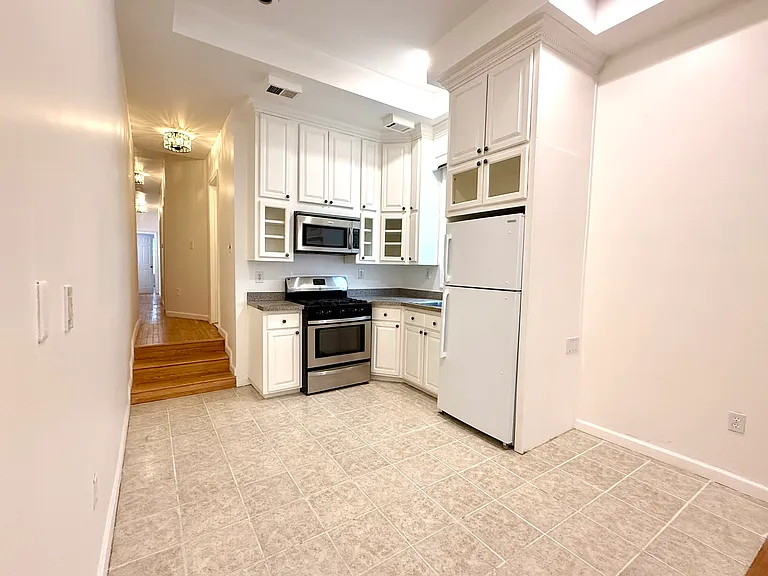 381 Palisade Ave #1F — Photo 8