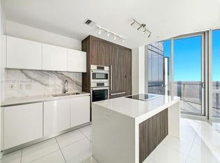851 NE 1st Ave #4202, Miami, FL 33132