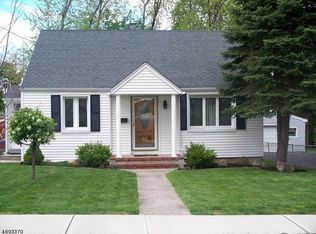 58 Long Hill Dr, Clifton, NJ