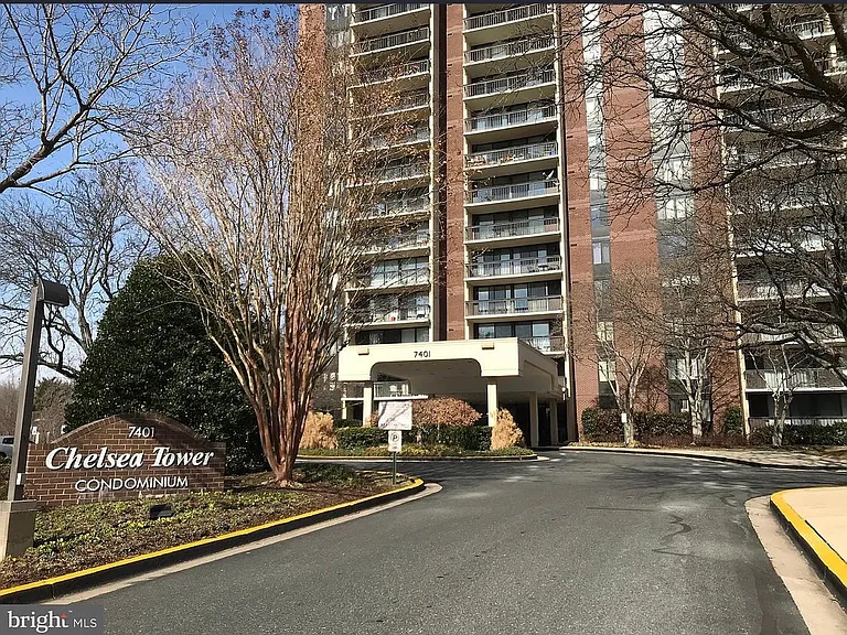 7401 Westlake Ter — Photo 12