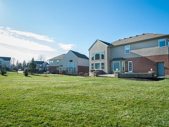3rd image of 8968 Wintergreen Dr
