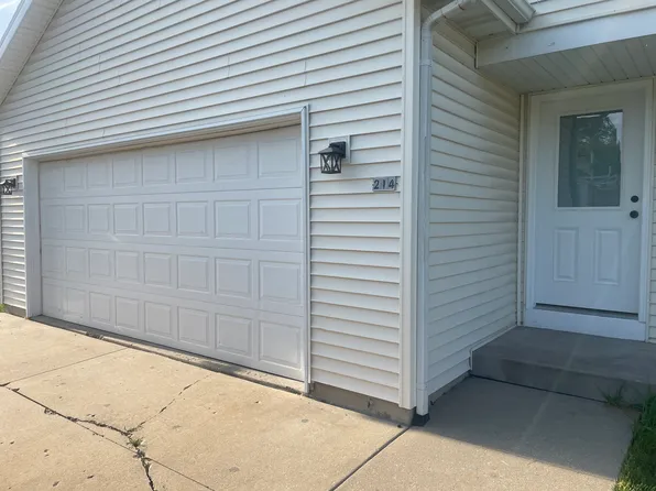 214 Morningside Dr, Deerfield, WI 53531