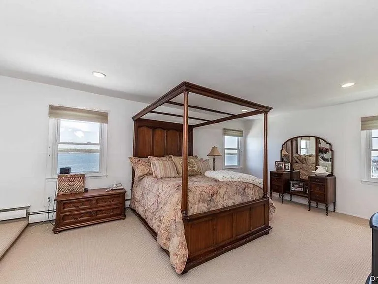 215 Scott Dr — Photo 15