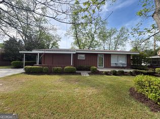 2078 W Elm St, Wrightsville, GA
