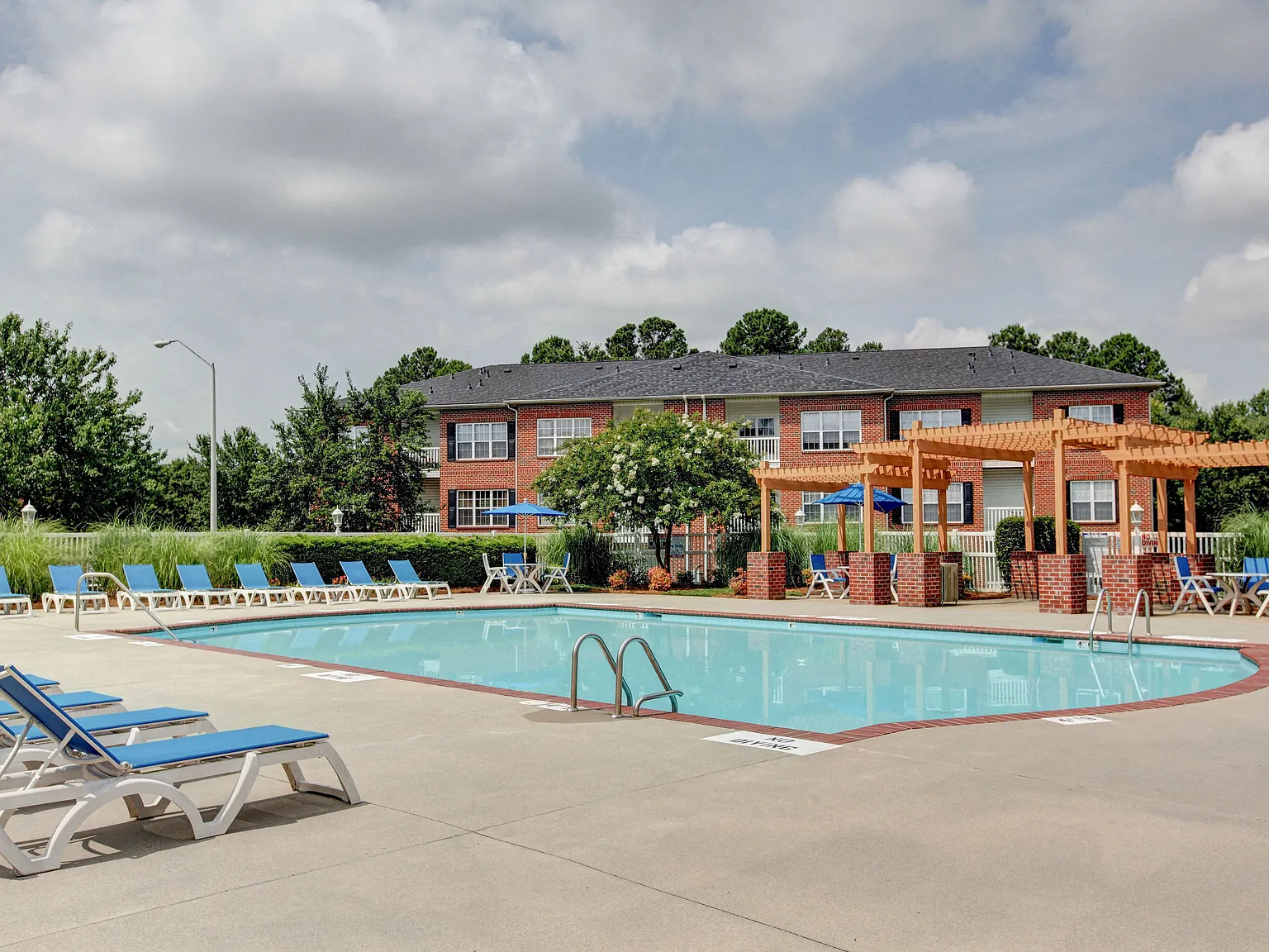 Wynslow Park* — Photo 1