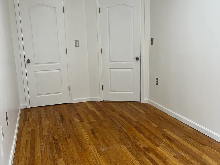 2746 Creston Ave #2 — Photo 10