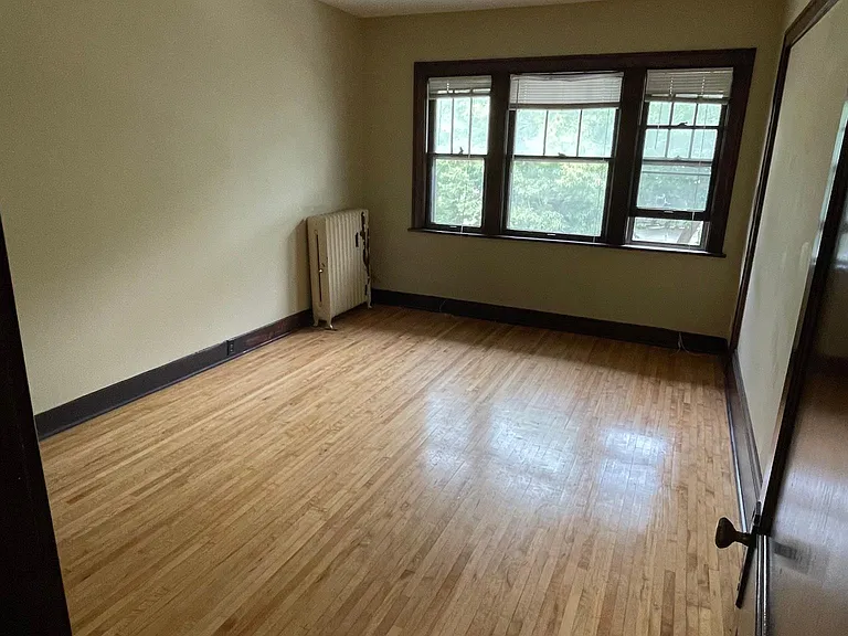 517 Asbury St #9 — Photo 13