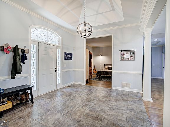 2nd image of 220 Connesena Rd