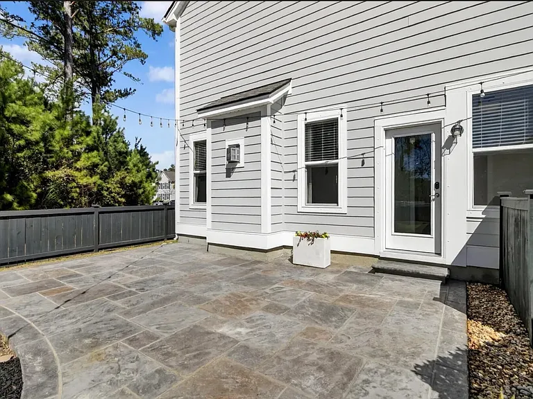 2081 Utsey St — Photo 60