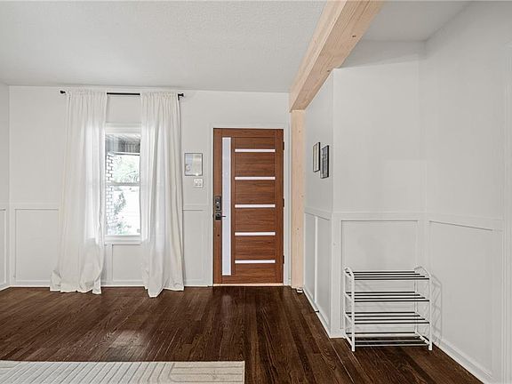 3rd image of 2105 W 43rd Ave