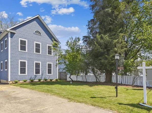 425 Magnolia Dr, Edgewater, MD 21037