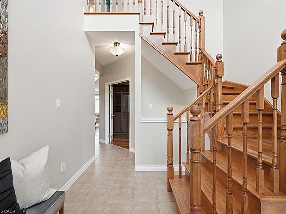 4th image of 78 Waterberry Trl