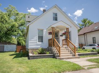 918 Vine St, Joliet, IL 60435