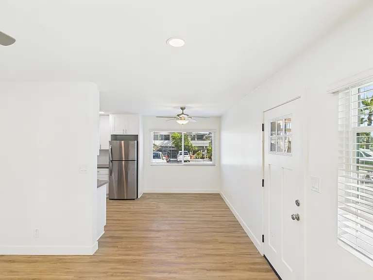 330 W I St — Photo 47