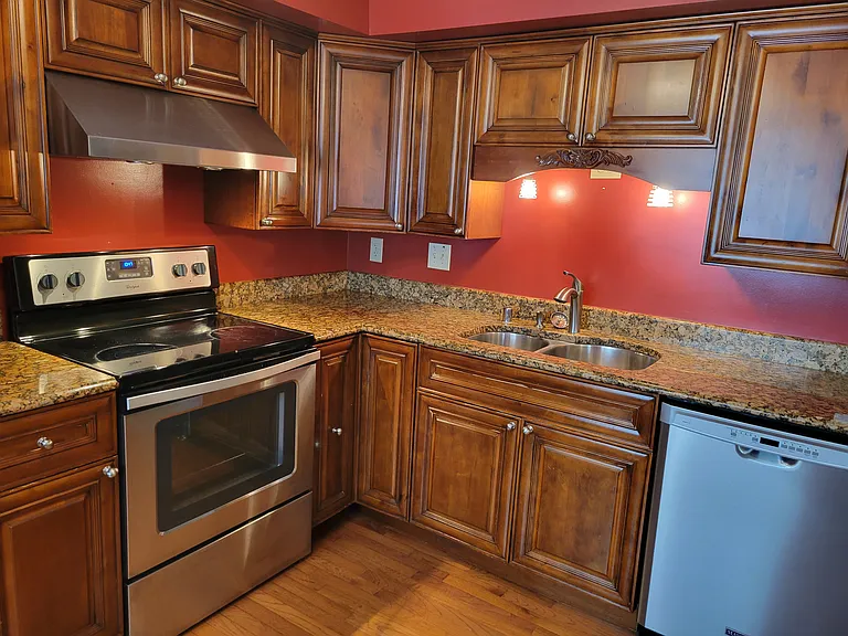 8008 Tyson Oaks Cir — Photo 7