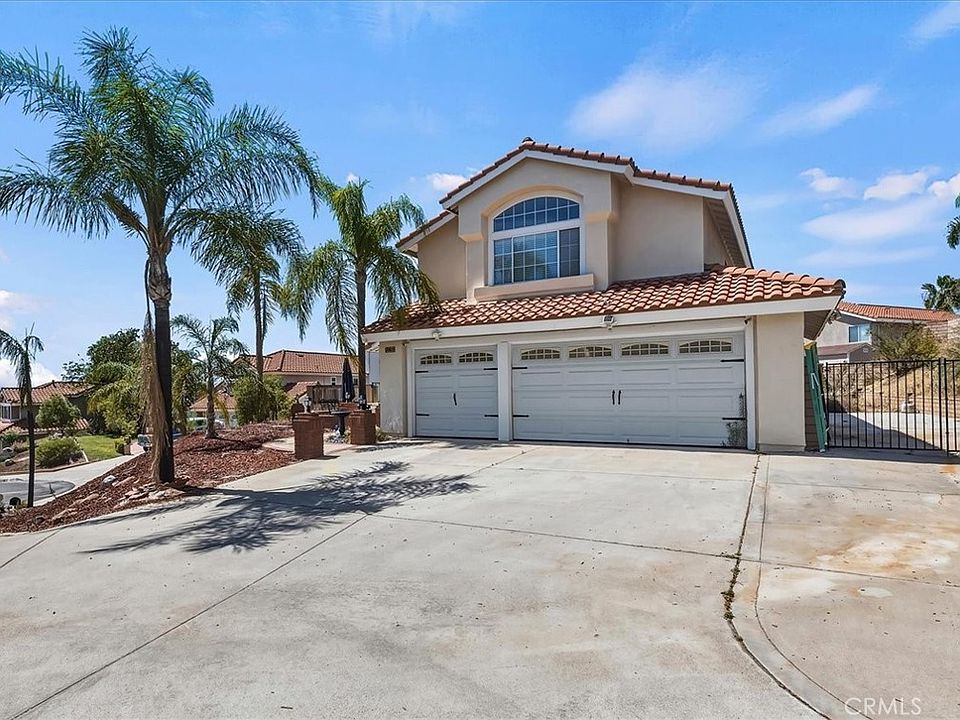 1st image of 352 Leafwood Ct