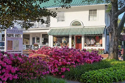 Greens at Arboretum Photo 1