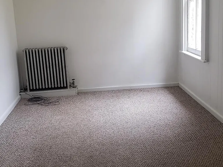 11x8 bedroom