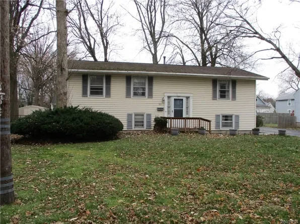 80 Summer St, Lockport, NY 14094