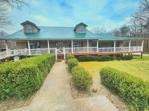 715 Ravens Point Rd, Tracy City, TN 37387