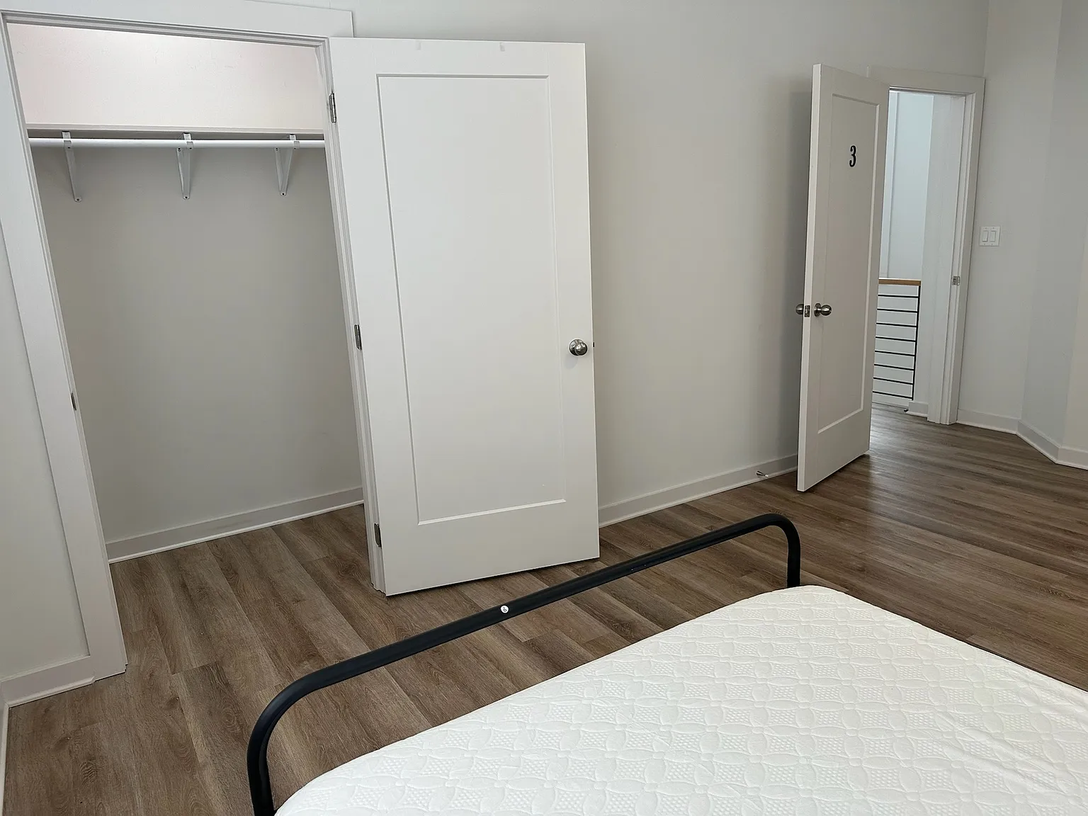 3 bed, 3.5 bath, 1902 sqft, $2,850 — Photo 2