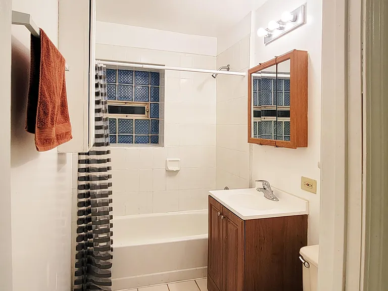 2241 W Taylor St #G — Photo 7