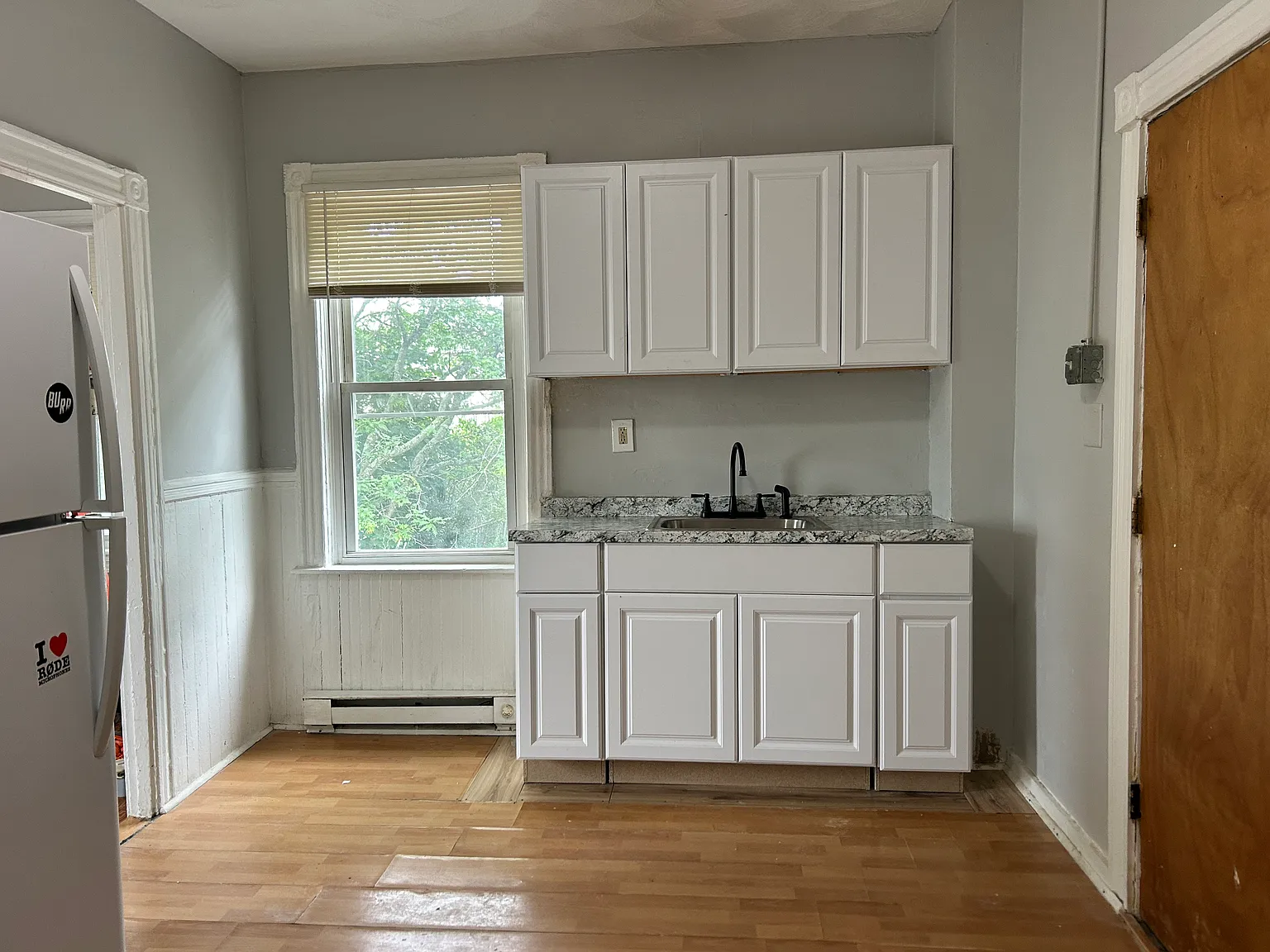 2 bed, 850 sqft, $1,725 — Photo 3