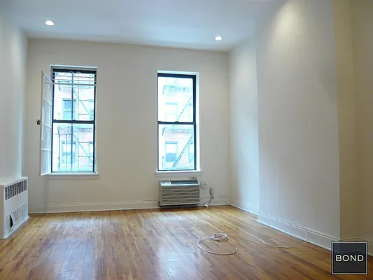 Rented by Bond New York | media 2