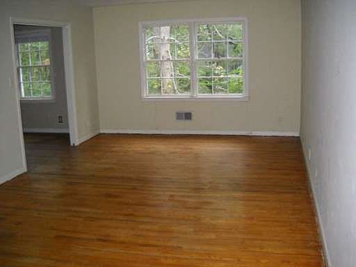 3rd image of 3004 Audubon Dr