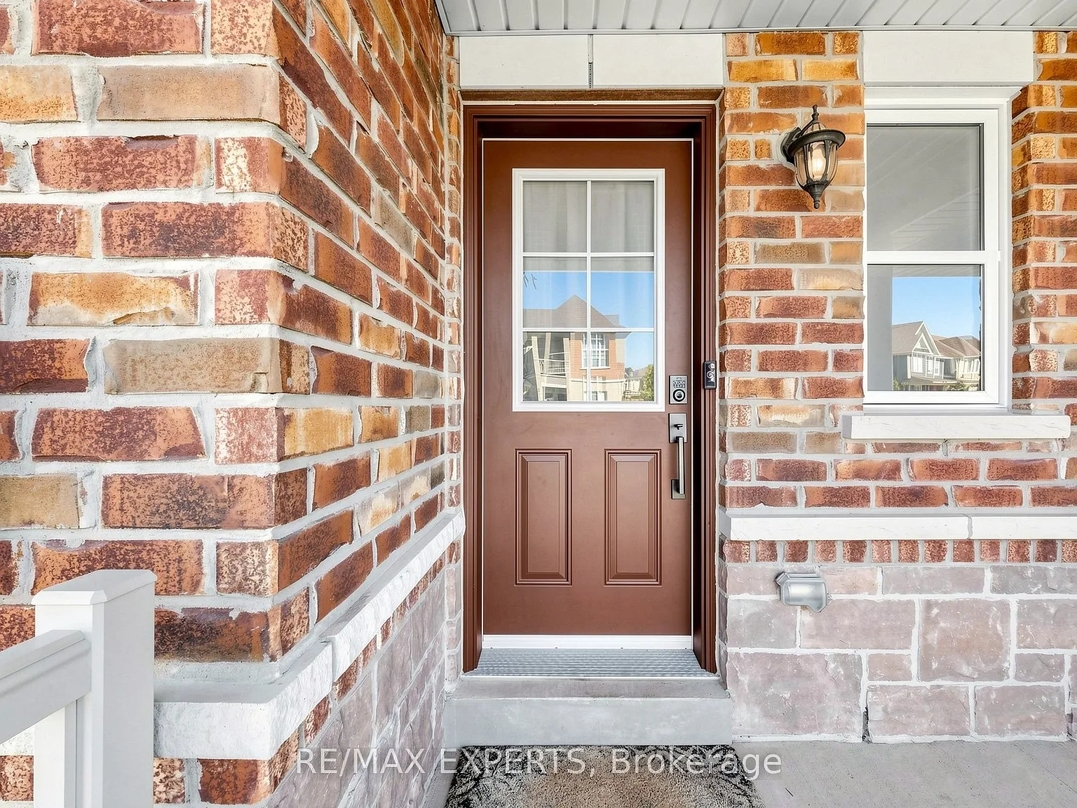 3 bed, $2,850 — Photo 2