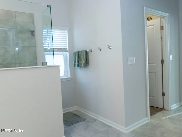 132 Starnberg Ct — Photo 6