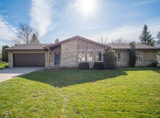 16015 W Cynthia Dr, New Berlin, WI