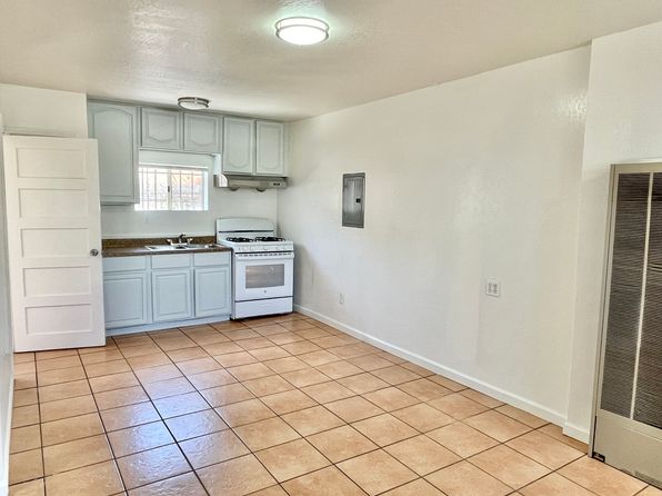 2810 38th Ave