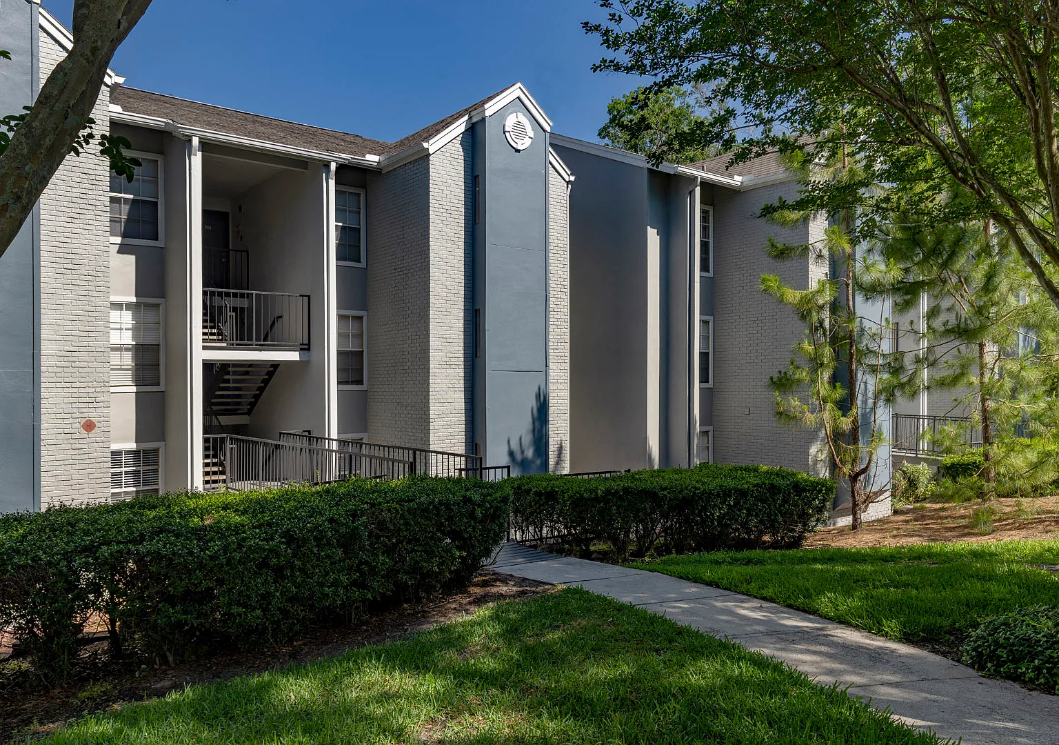 Boca Vista Apartments — Photo 2