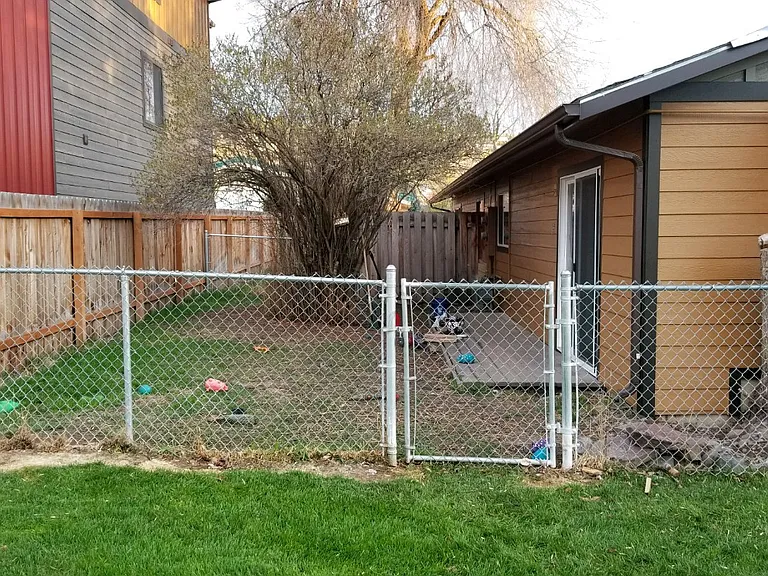 100 Mission Ct — Photo 10